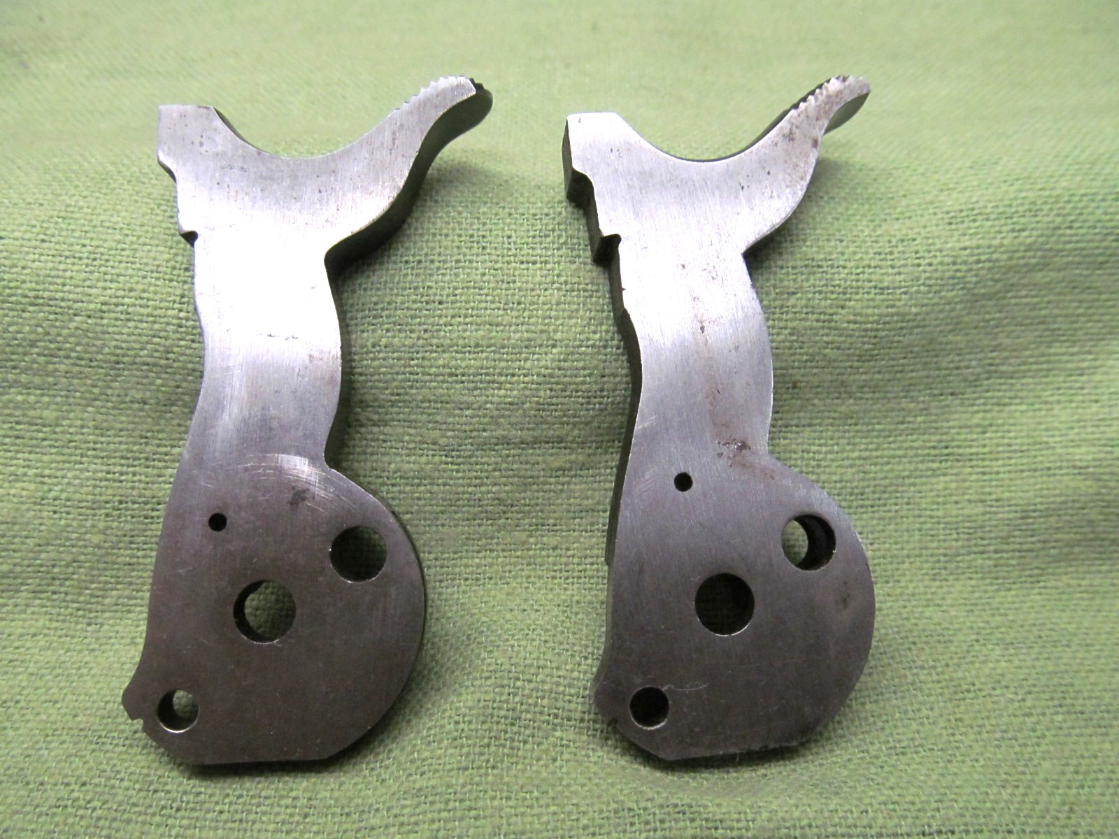 ONE Ruger New Model Blackhawk Hammer – See Description for Dimensions