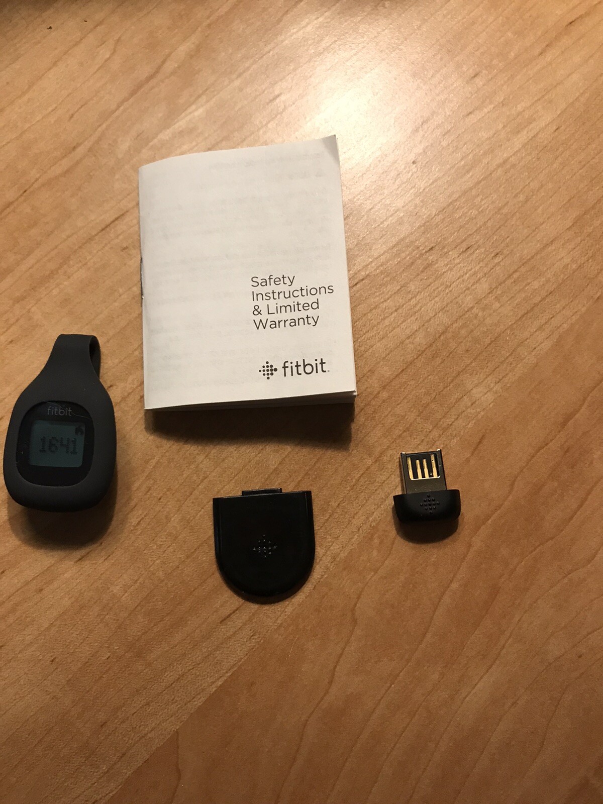 Fitbit FB301 Zip Wireless Activity Tracker Black Dongle & New Battery installed
