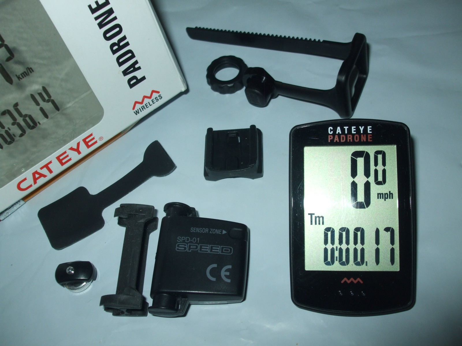 Cateye Padrone Wireless Cycling Computer, Black, CC-PA100W