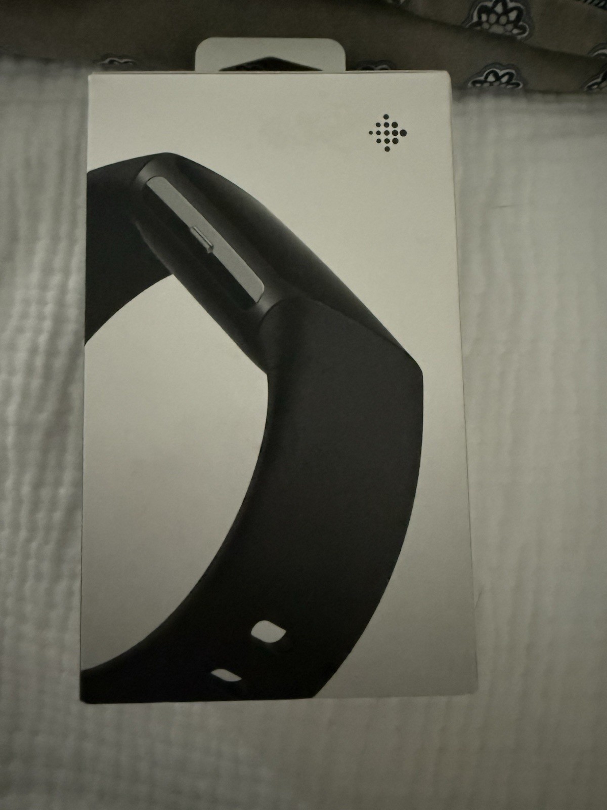 FITBIT CHARGE 6 Fitness Tracker Black SM Preowned Work Perfectly Model GA05183NA
