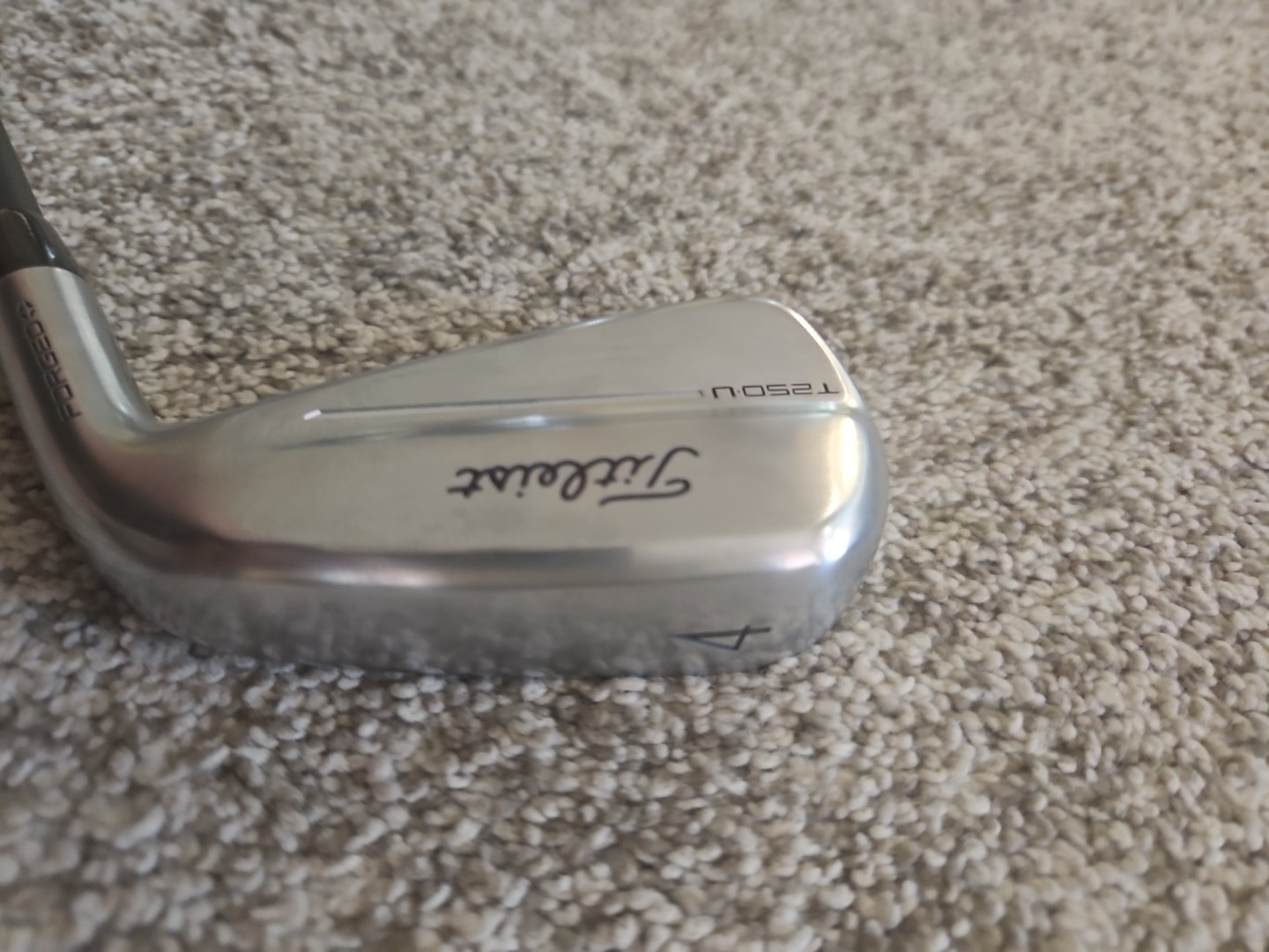 2025 Titleist T250U 4-iron 22* w/ Tensei 1K Blue 85 Stiff-Flex RH