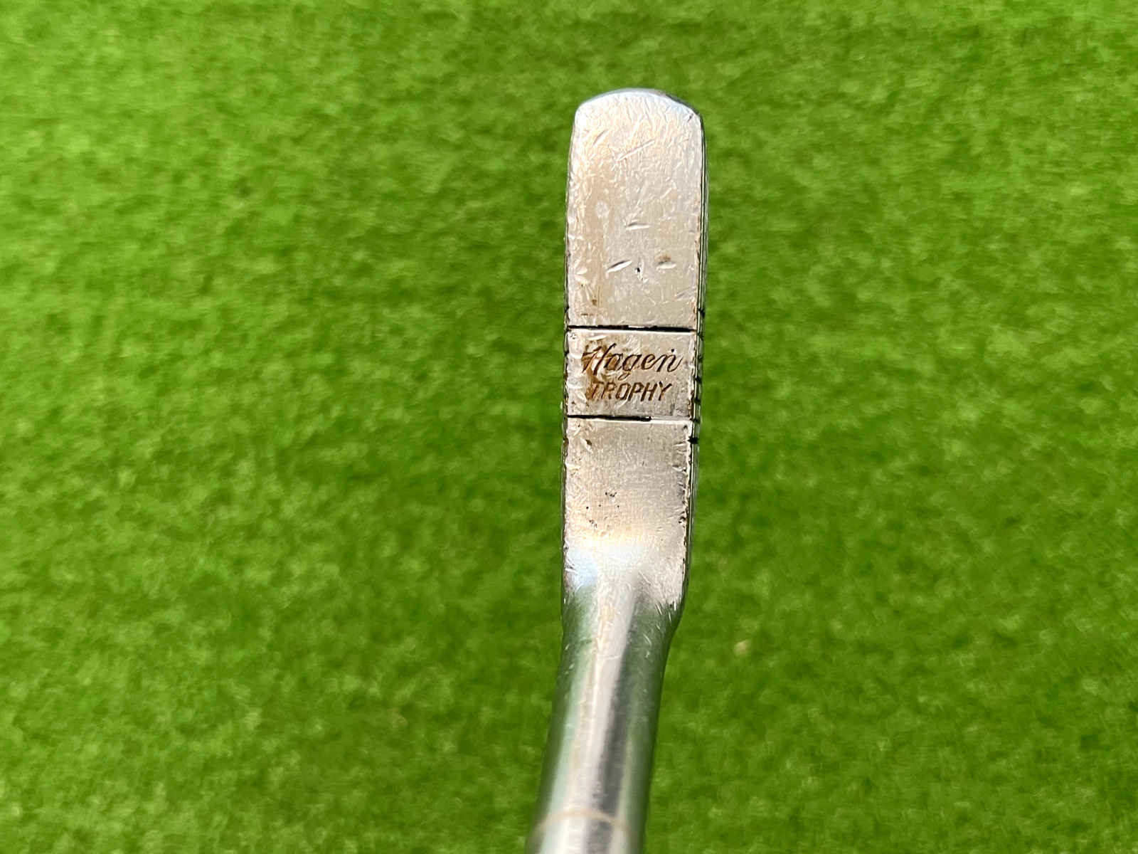 WALTER HAGEN TROPHY Mini 2-Way Putter Unique Design Right or Left Handed 35″
