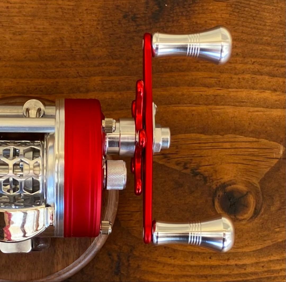 SHIMANO Round Trout Bait Reel Red Silver Mountain Stream Finesse Fishing Reel