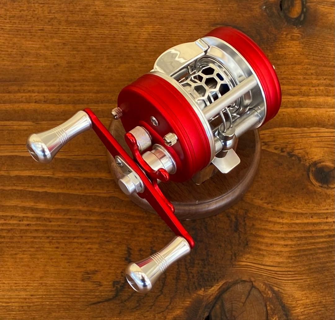 SHIMANO Round Trout Bait Reel Red Silver Mountain Stream Finesse Fishing Reel