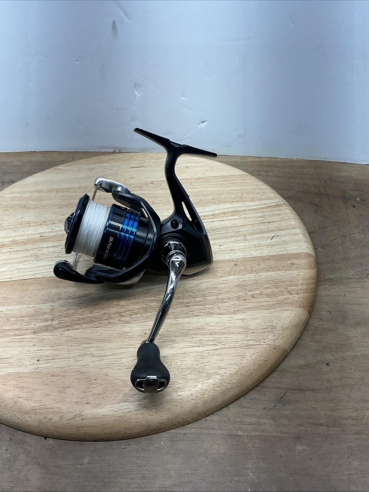 Shimano Nexave 2500HG Spinning Reel 5.2:1 3+1BB Front Drag Anti-Reverse(D)