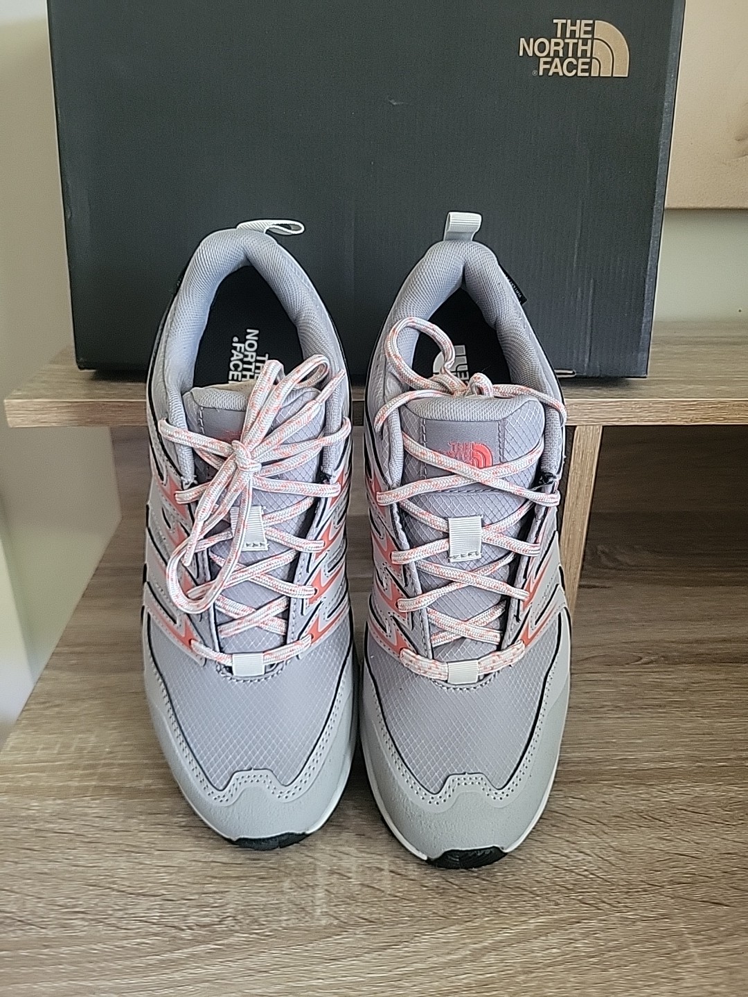 THE NORTH FACE Women’s Venture Fasthike II Hiking Running Athletic Shoes Sz 8.5