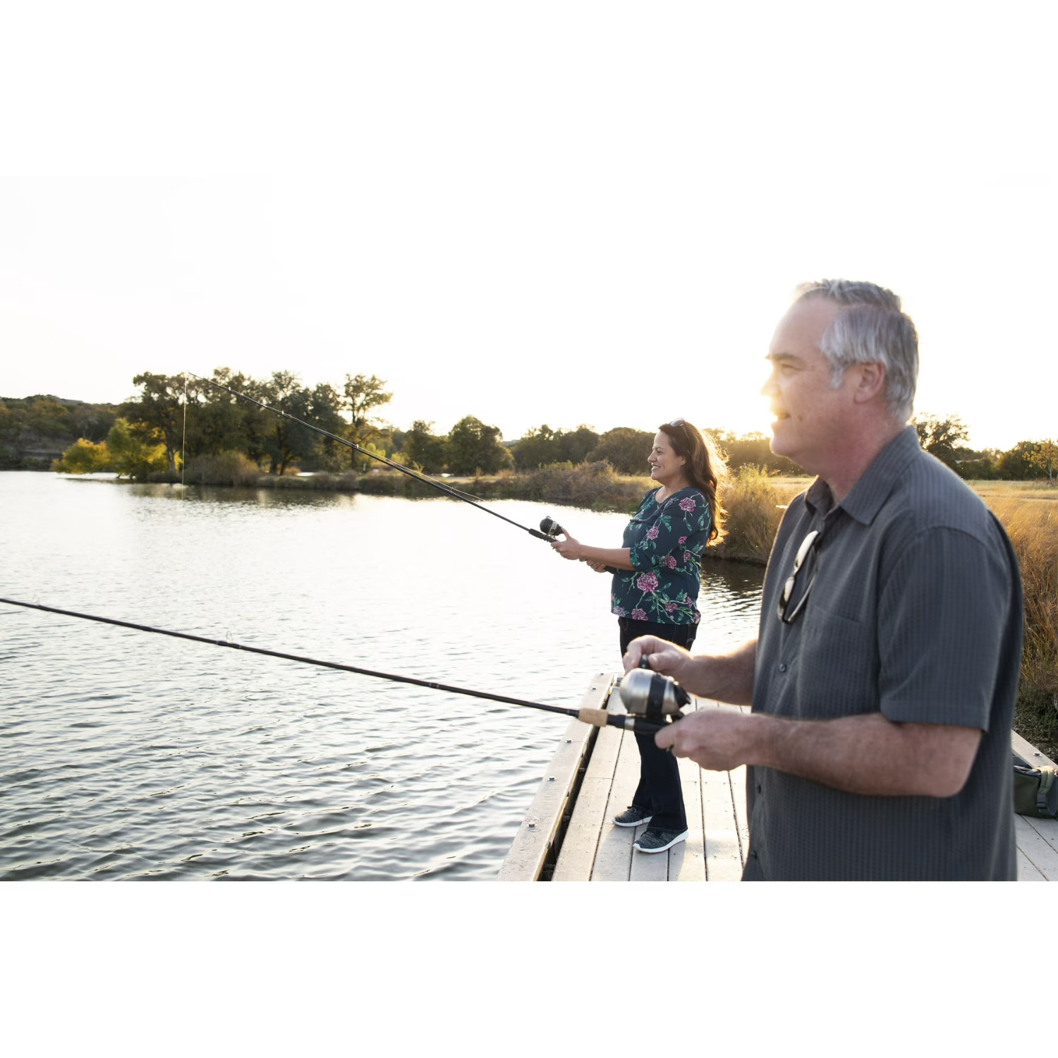 Zebco 33 Spincast Reel Rod Combo 6ft6in 2Pc IM6 Graphite Cork Handle Black