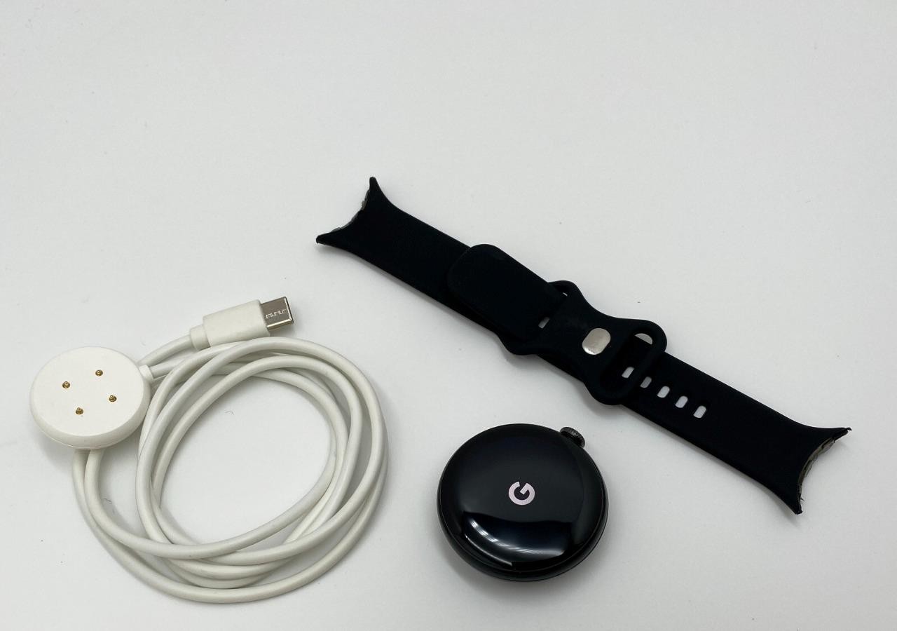 Google Pixel Watch 3 (45mm) – Wifi – Matte Black Aluminum Case MODEL GGE4J